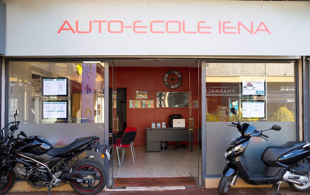 › Voir plus d'informations : Auto-Moto-École Iéna