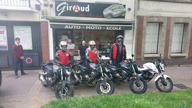 › Voir plus d'informations : Auto Moto École Giraud