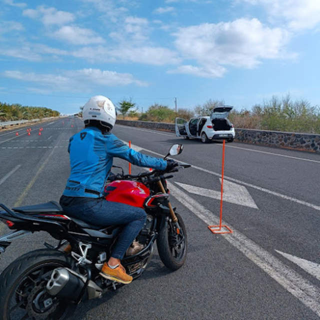 Auto Moto School Groov