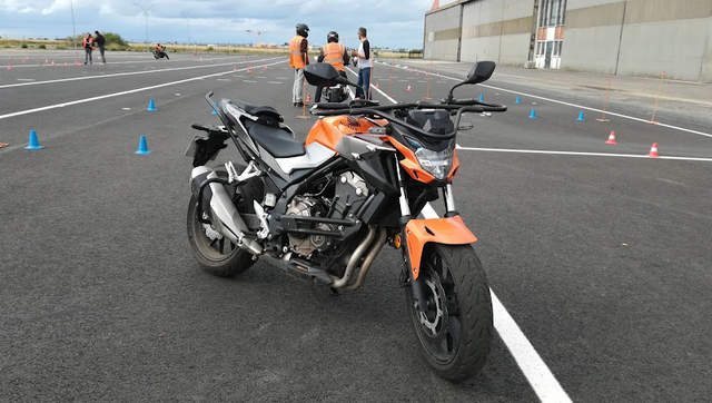 › Voir plus d'informations : Campus Moto-École Allowed Motorcycle Attestation 125 Scooter Bsr - Caen