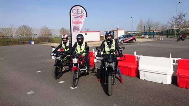 › Voir plus d'informations : CER piste moto