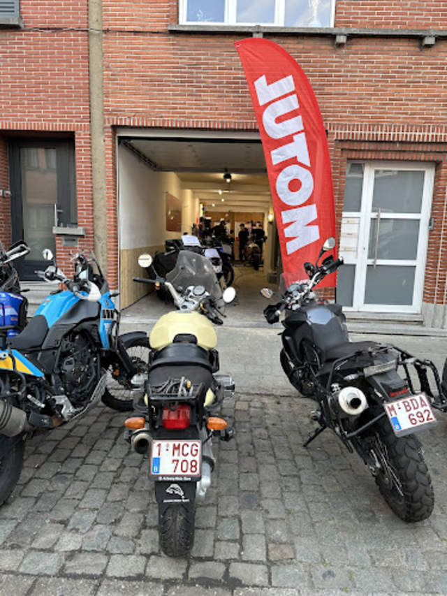 Cherry Motors
