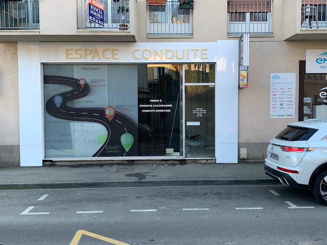 › Voir plus d'informations : Espace Conduite