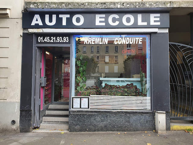 › Voir plus d'informations : Kremlin Driving