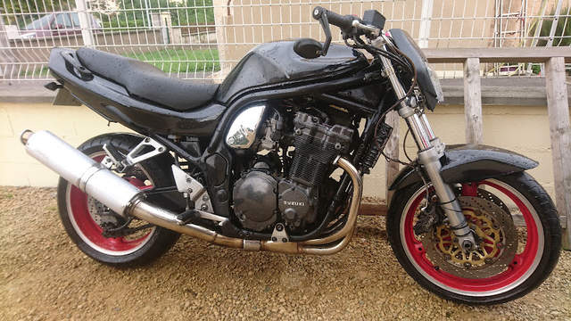 › Voir plus d'informations : Lorraine Motocasse