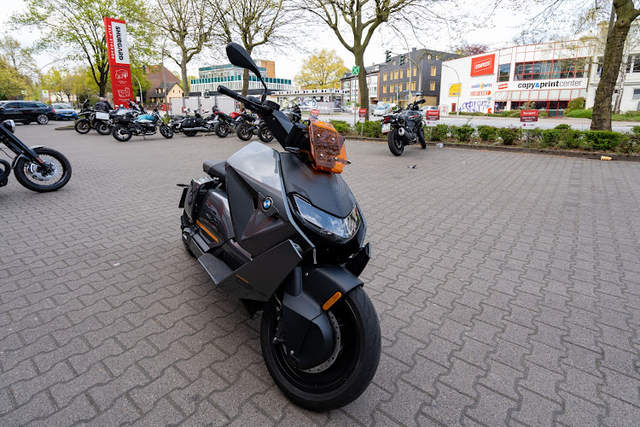 Louis Hamburg-Stellingen - Motorradbekleidung und Motorradzubehör