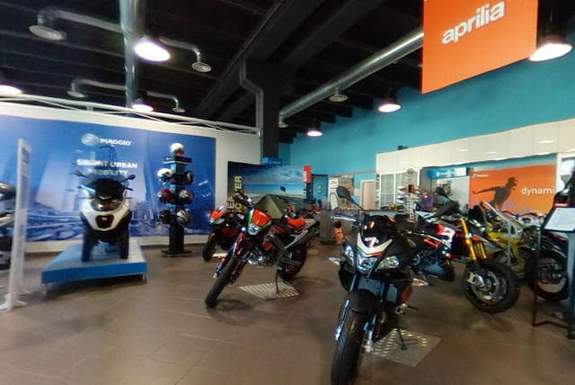 Motorteam SRL Piaggio Showroom Pisa