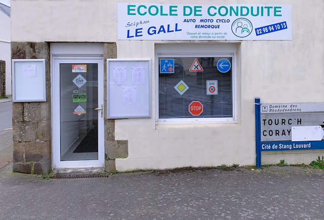 › Voir plus d'informations : School Driving Stéphan Le Gall