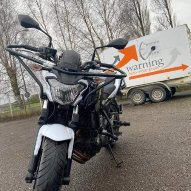 Warning Auto-Moto School