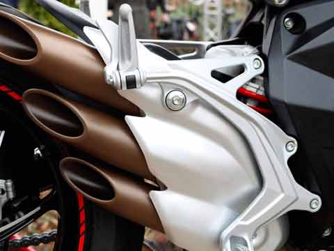 › Voir plus d'informations : Ducati Moteur