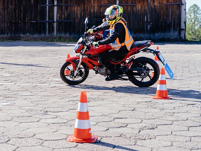 › Voir plus d'informations : Driving School S Des Remparts