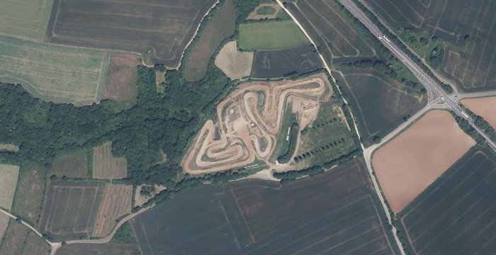 Vue aérienne Terrain Moto-Cross de Celles sur Belle