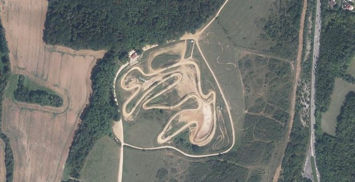 Vue aérienne Terrain Moto-Cross de Dole à Authume